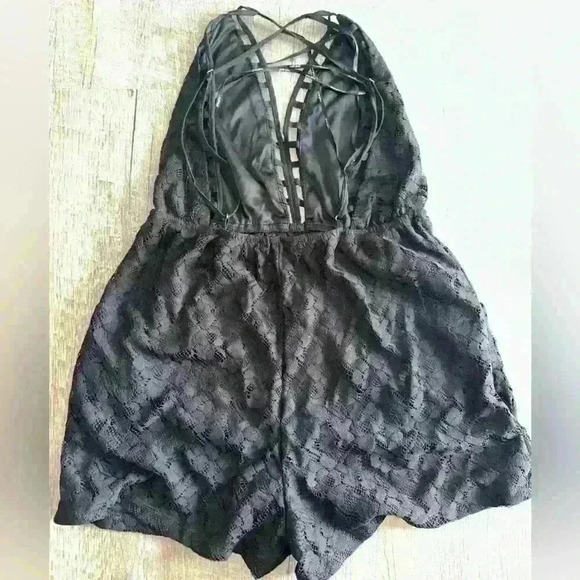 Womens Black Lace Detailed Romper - Picture 4 of 4
